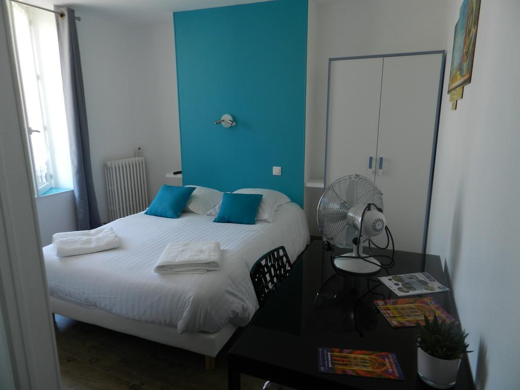 Le C Gourmand Hotel Sées Екстериор снимка